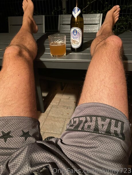 Skinny723 naked model picture