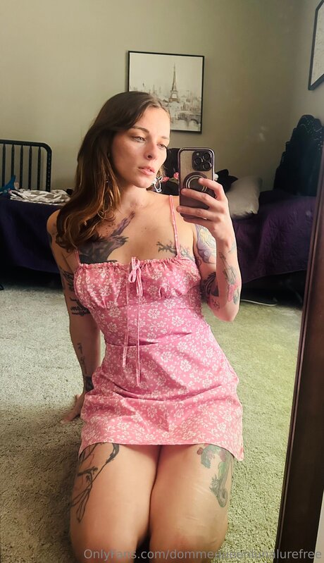 Dommequeenlunalurefree model free pictures