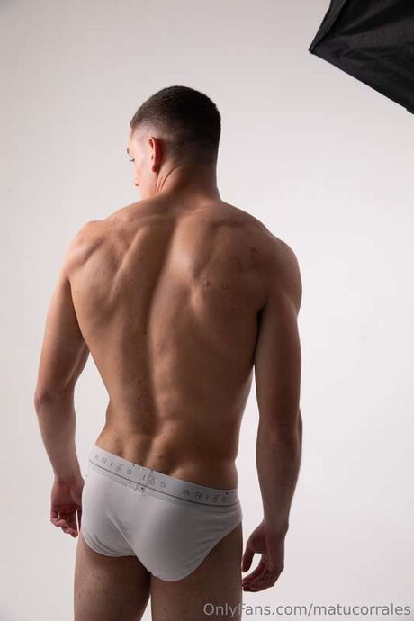 Matucorrales naked model gallery
