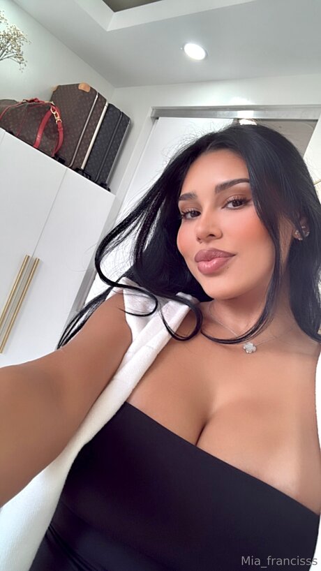 Miafrancis star top galleries