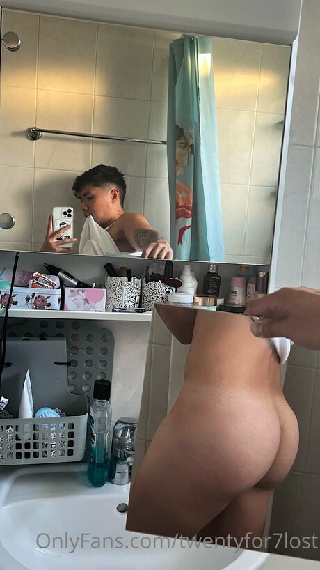 Twentyfor7lost naked pornstar picture