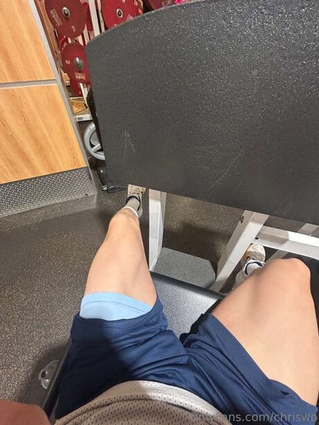 Chriswo nude model picture