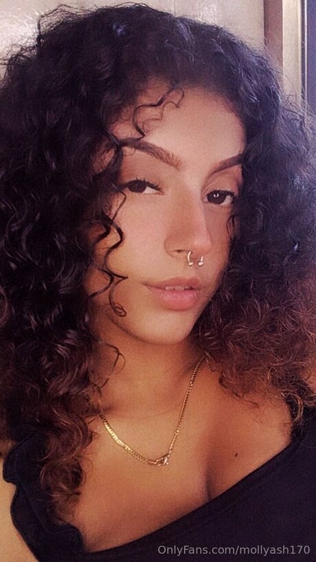 Mollyash170 beautiful pornstar pics