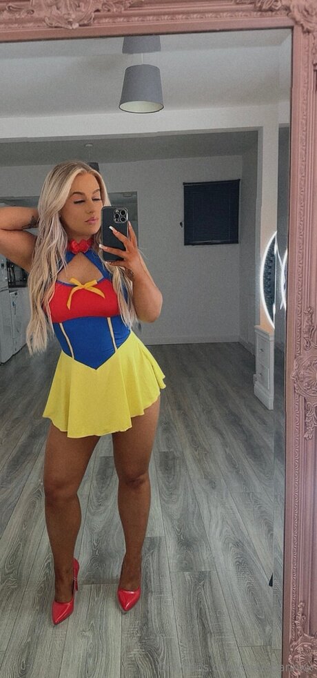 Shannloveex sex pornstar photo