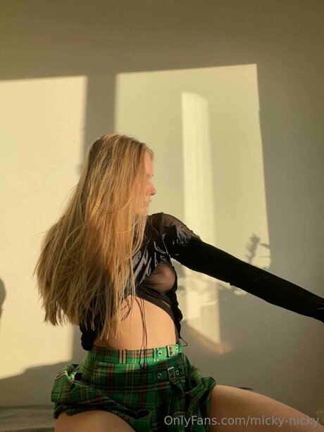 Nicole Foley adult actress img