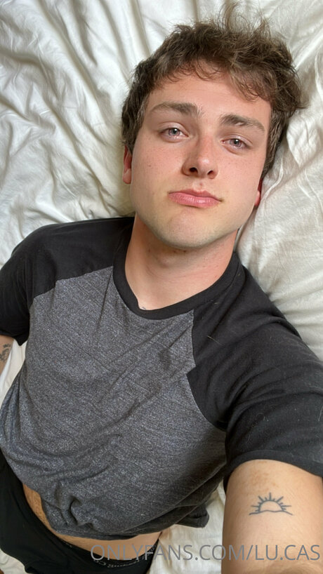 Lu Cas star top picture