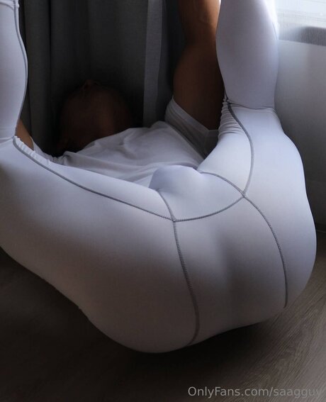 Saagguy model naked image