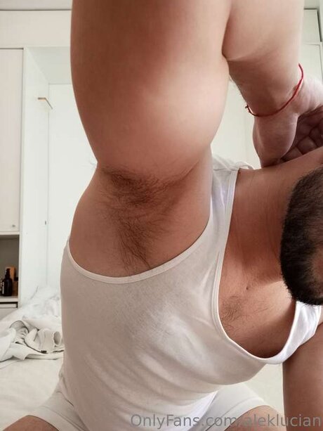 Aleklucian sexy actress image