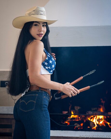 Andreatobon Co erotic pornstar galleries