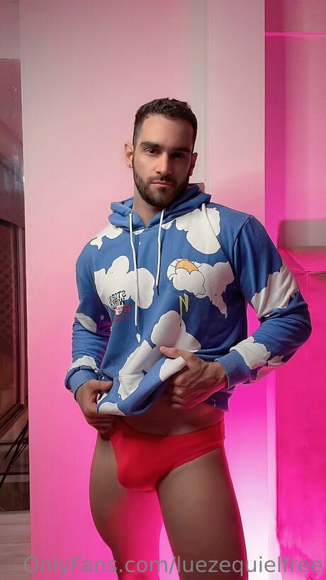 Luezequielfree nude model picture