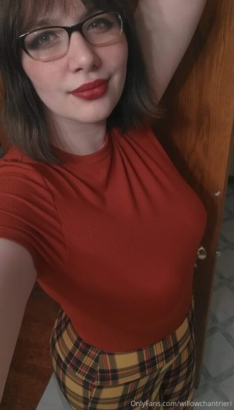 eating onlyfans hot pic