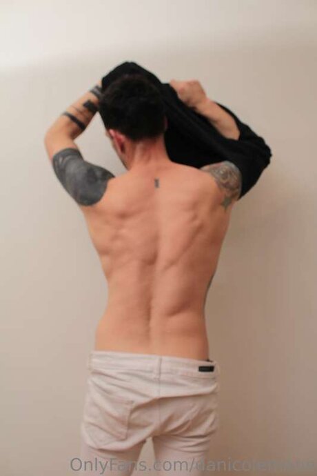 Danicolemann model perfect photos