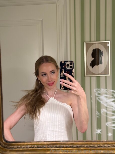 teen nude onlyfans hot images