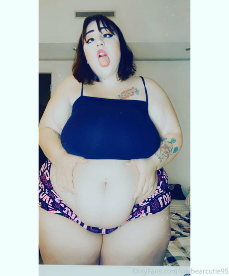 kaybearcutie95 hot star img