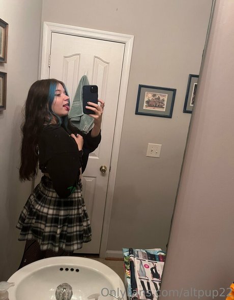 altpup22 model perfect photos