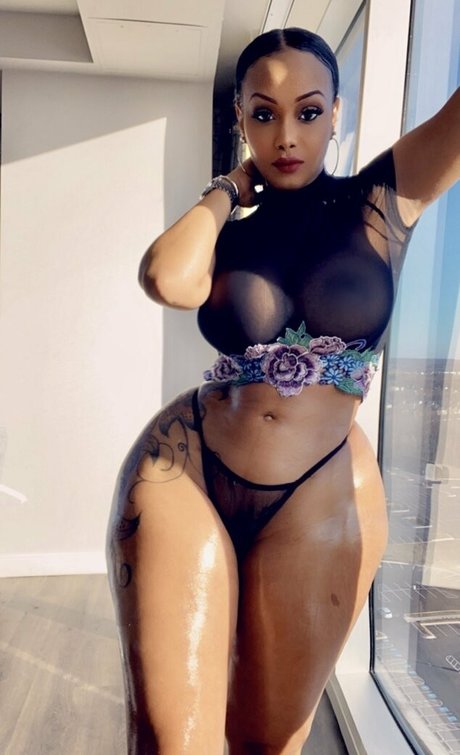 Ms Fernandes25 model adult archive