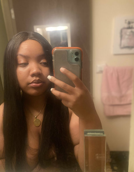 drippinvelvet pretty star photo