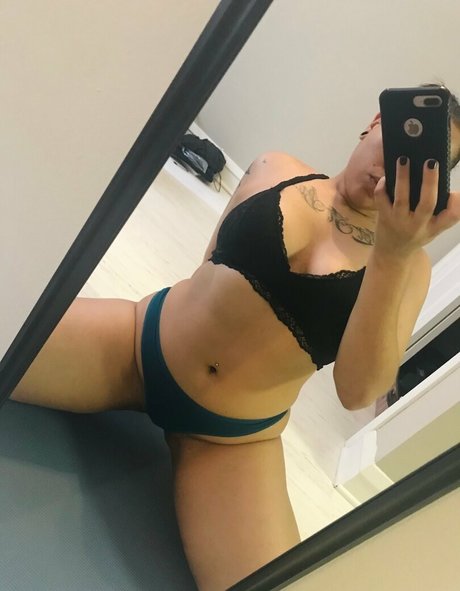 ebony wet pussy onlyfans hot nude images