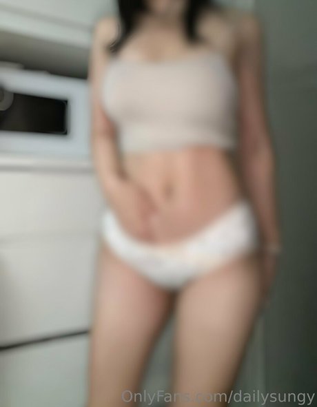 dailysungy model pornographic img