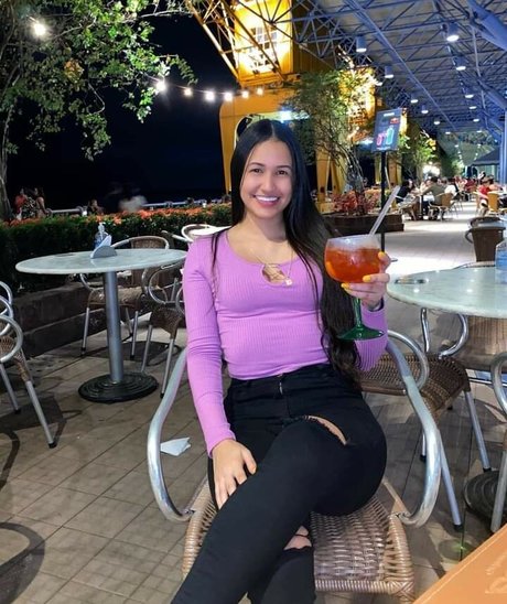 Flavia Carolayne pornstar perfect img