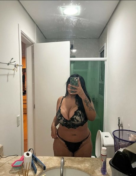 Mandy Lia pornstar hd pic