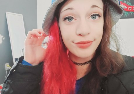 Newfoundland hot actress photo