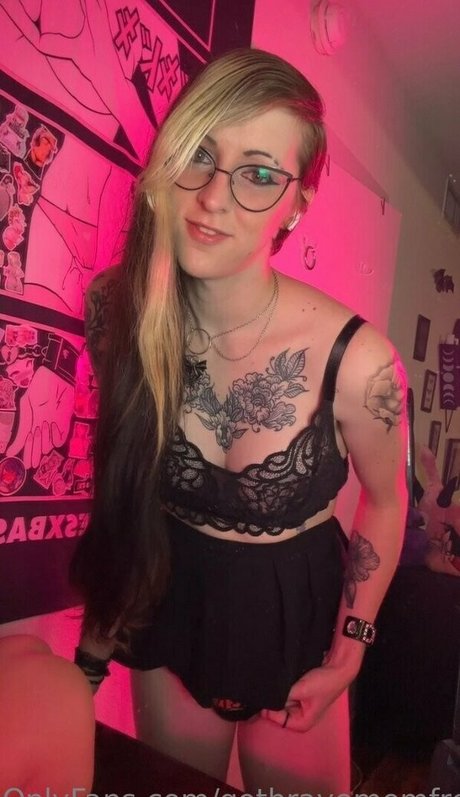 gothravemomfree star sex galleries