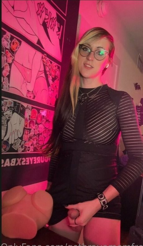 gothravemomfree sexy pornstar gallery