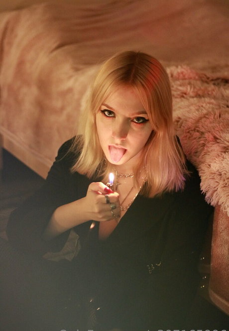 mori midori naked model pics