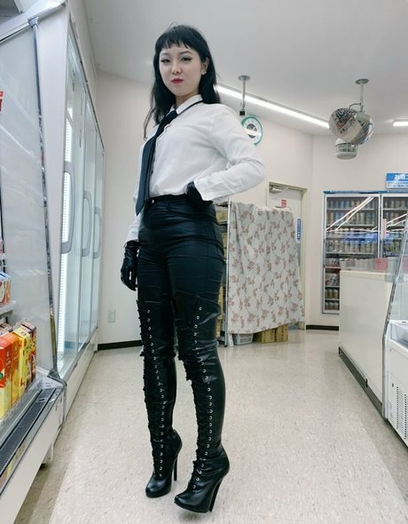 Mistress Orchid pornstar hot photo