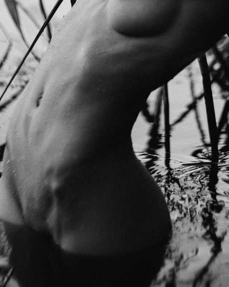 Anastasiia Zakharenko model nude img