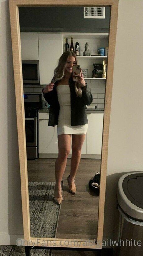 Abigail White sex model pictures