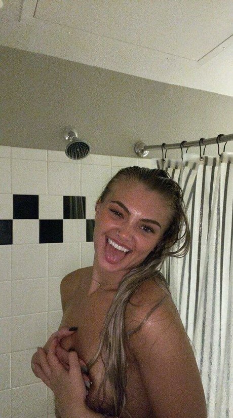 Abigail White model adult image