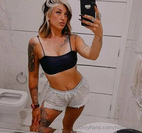 hottie lila model gallery