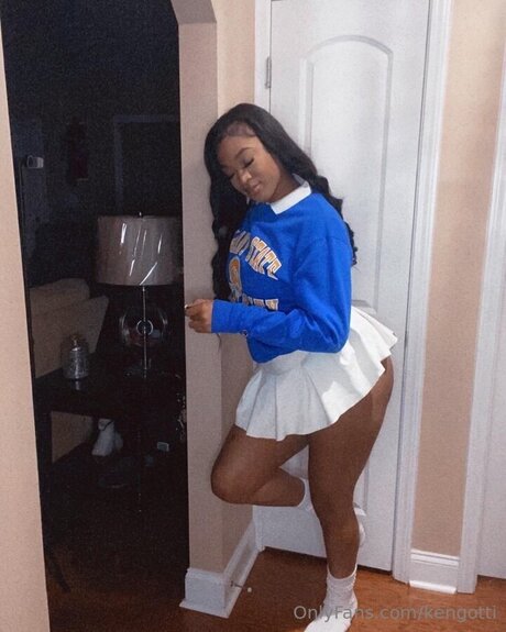 Kengotti pretty pornstar pic