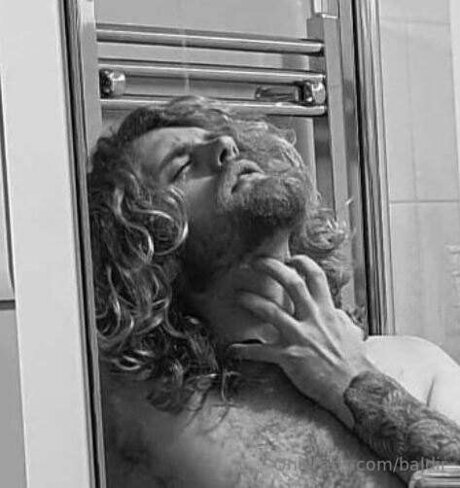 Baldir nice pornstar img