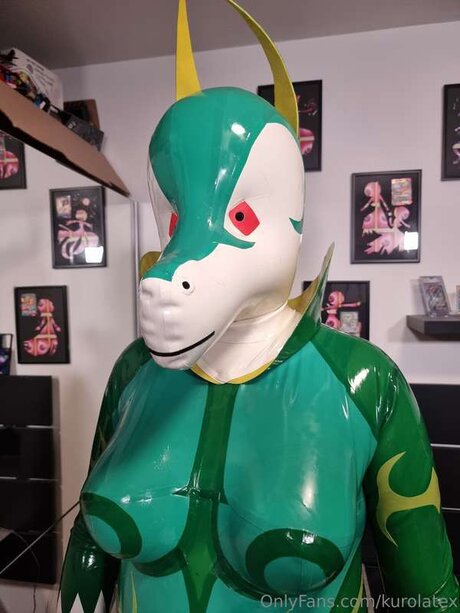 tattooed onlyfans naked image