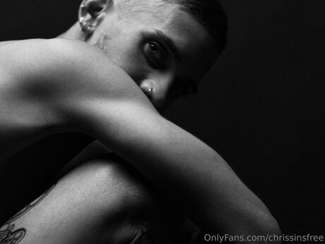Chrissinsfree porn star image