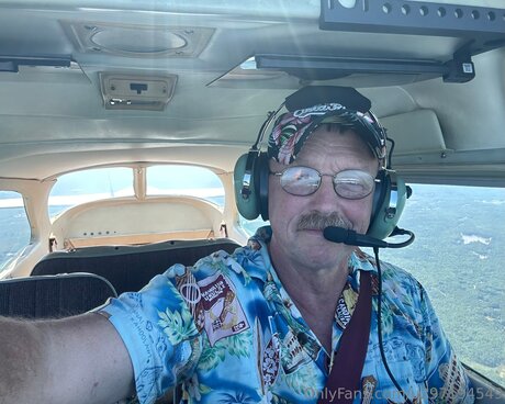 U297194549 actress photos