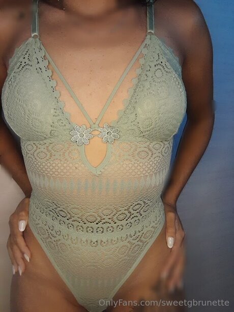 Sweetgbrunette model free gallery