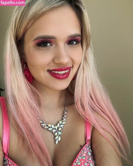 Novella Night adult actress img