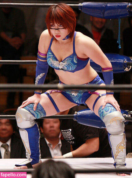 Asuka WWE perfect actress images