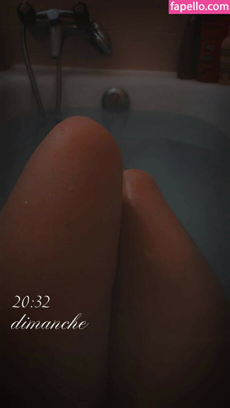 blonde young onlyfans porno images