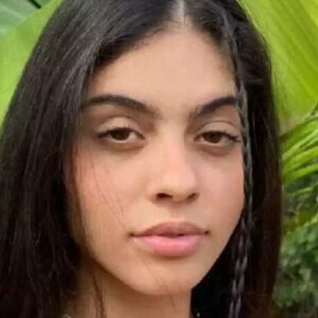 Menina Veneno model nice img