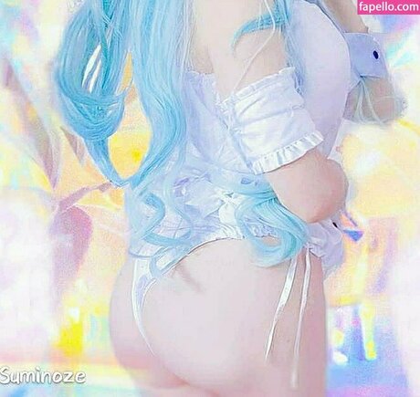 Suminoze star nude photo