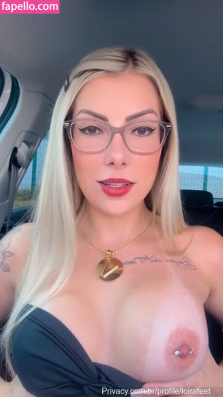 Loira Feet model nudes pictures