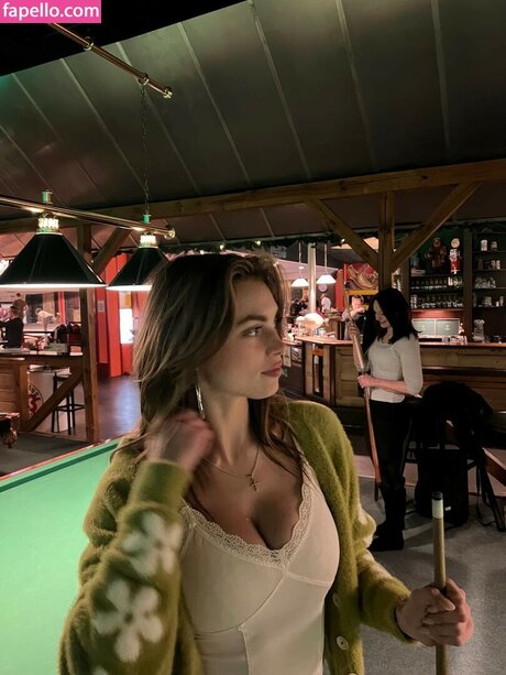 petite onlyfans art naked gallery