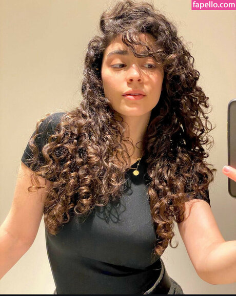 blonde trans onlyfans porn image