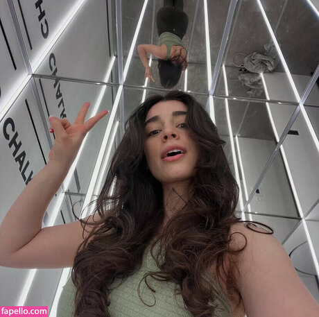 red hair onlyfans top pic