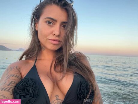 larimattes xxx actress photos